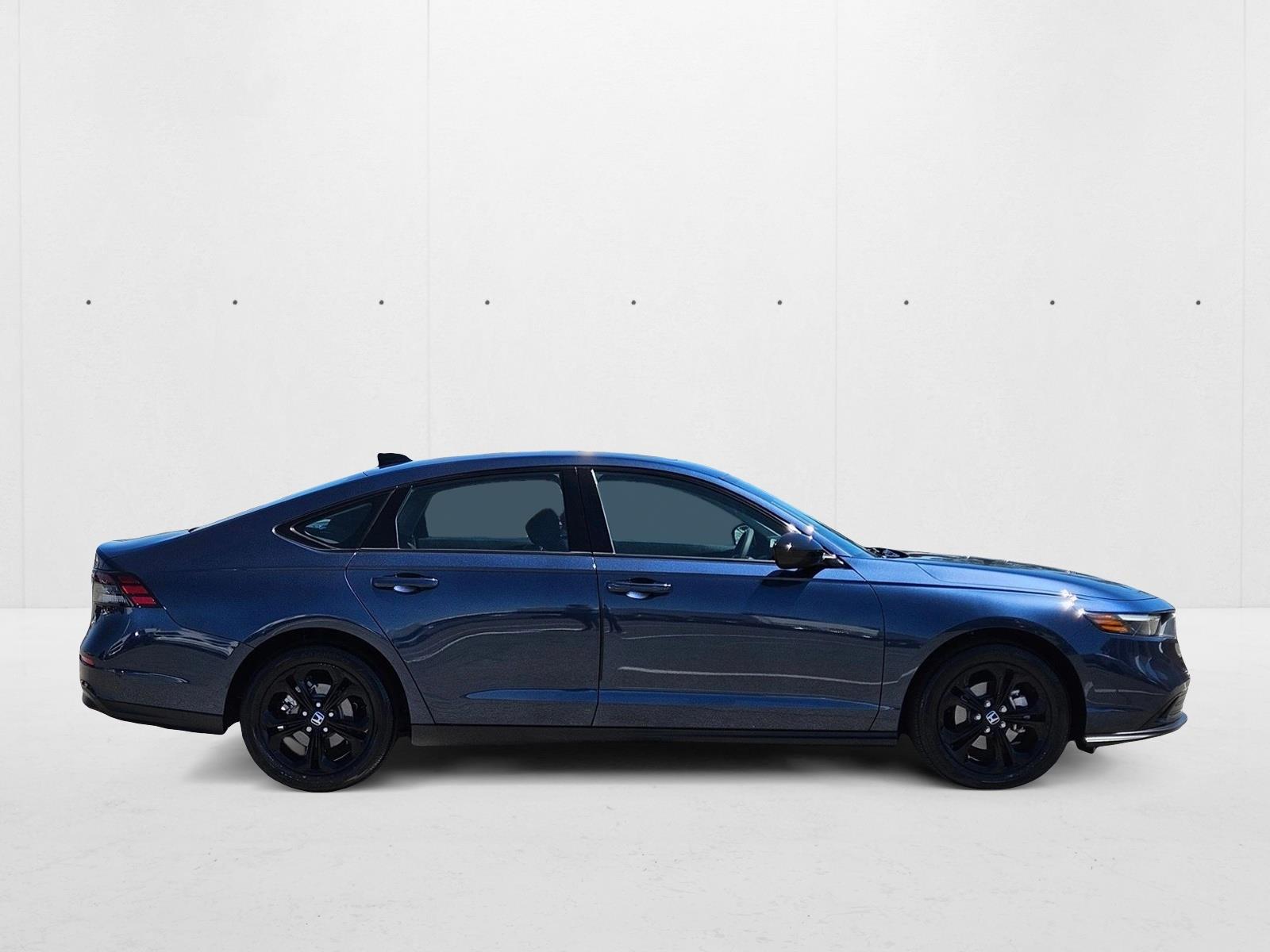 2025 Honda Accord SE photo 4