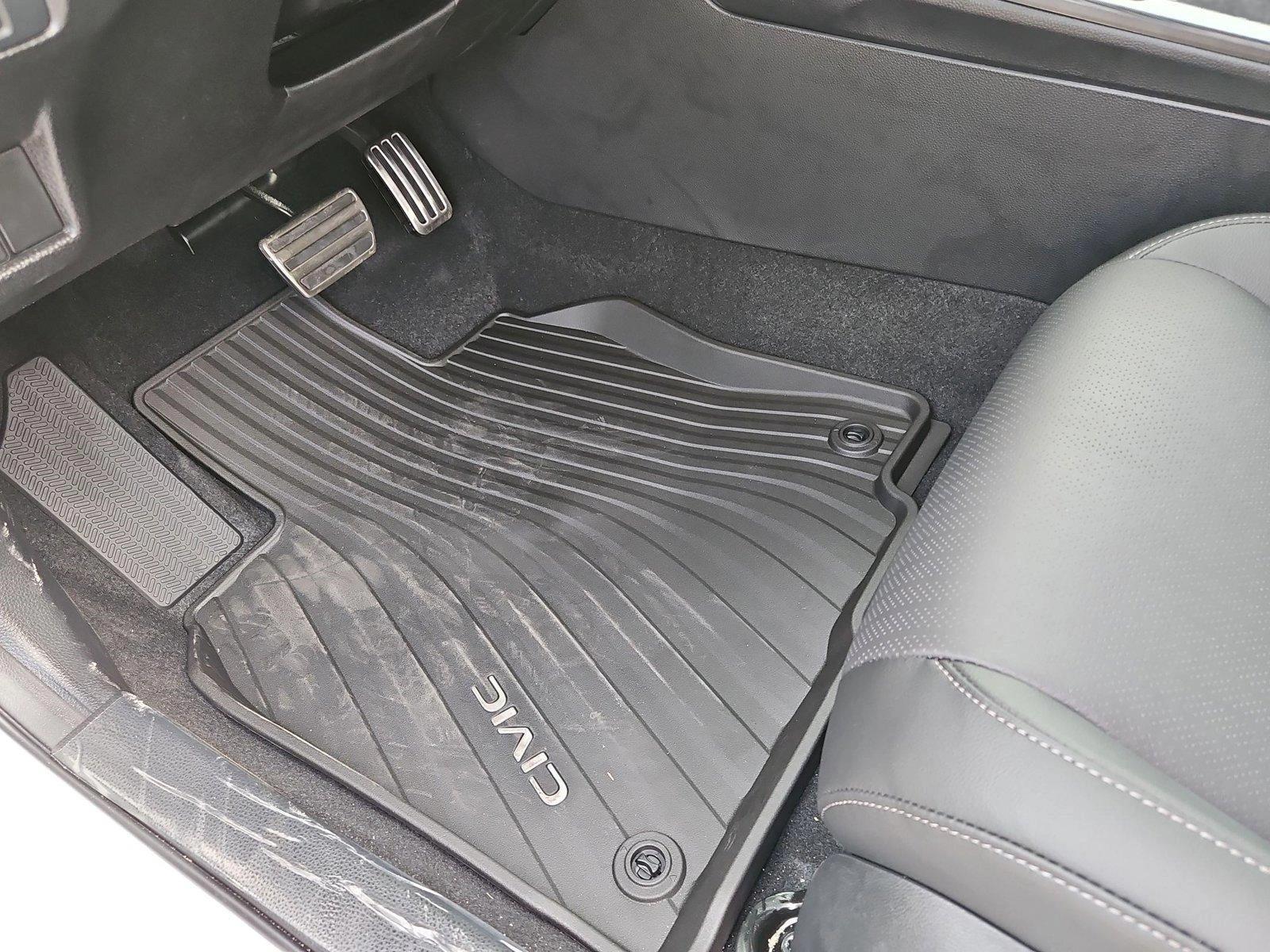 2025 Honda Civic Hybrid Sport Touring photo 4