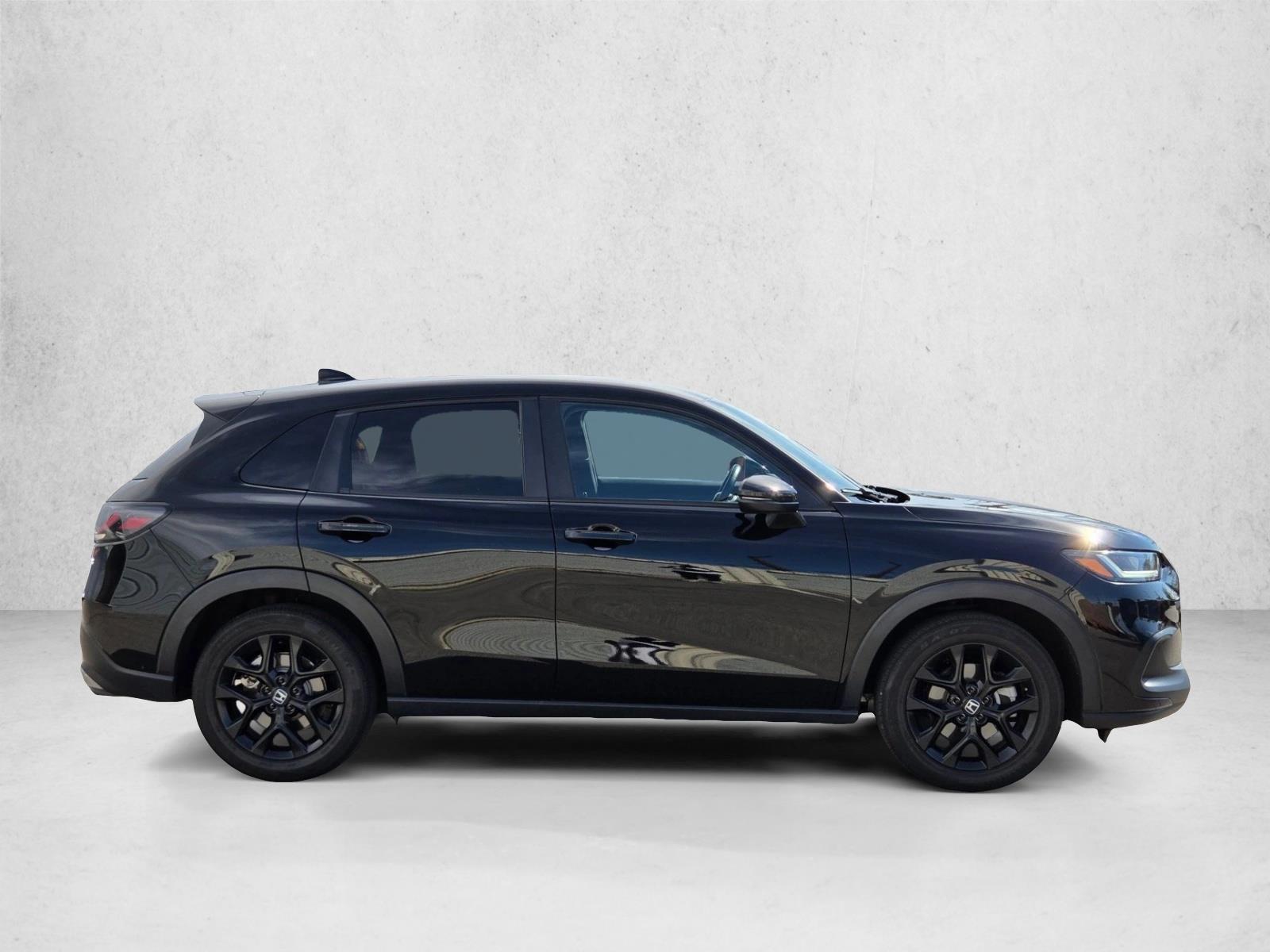 2023 Honda HR-V Sport 2WD photo 2