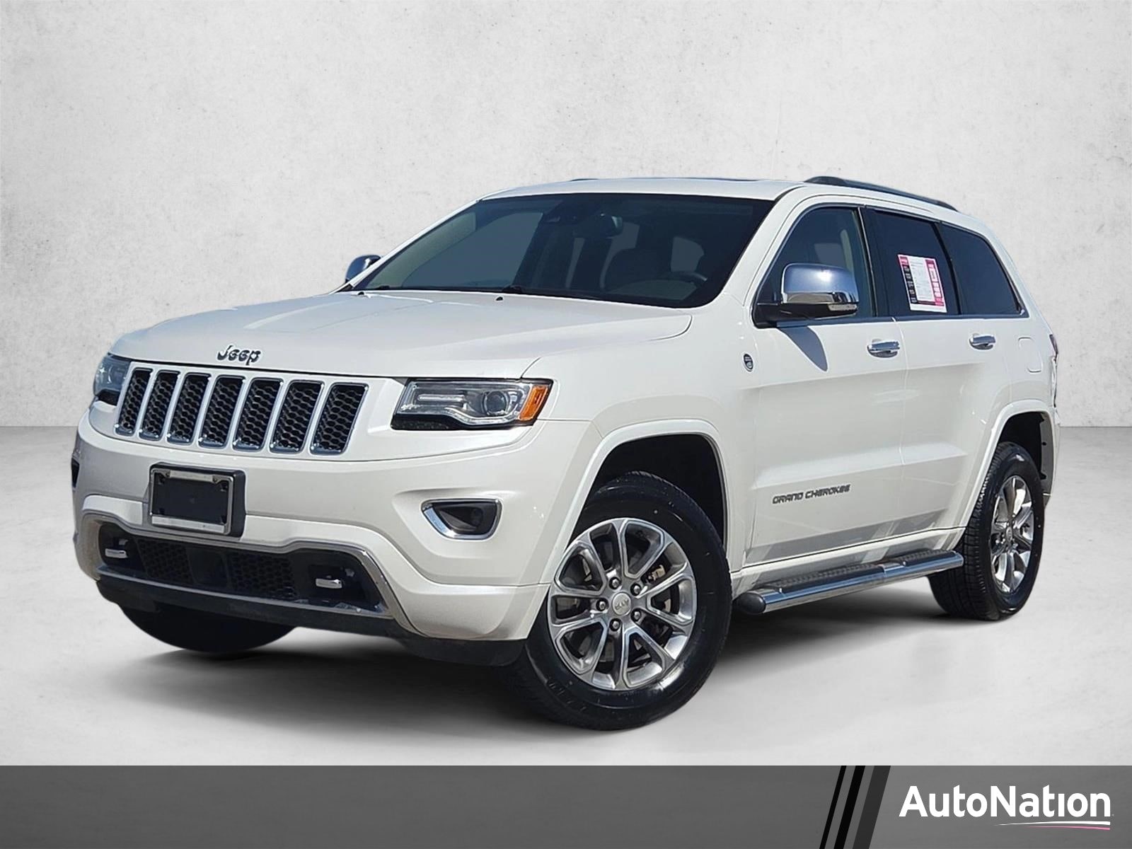 2016 Jeep Grand Cherokee Overland 4WD's photo