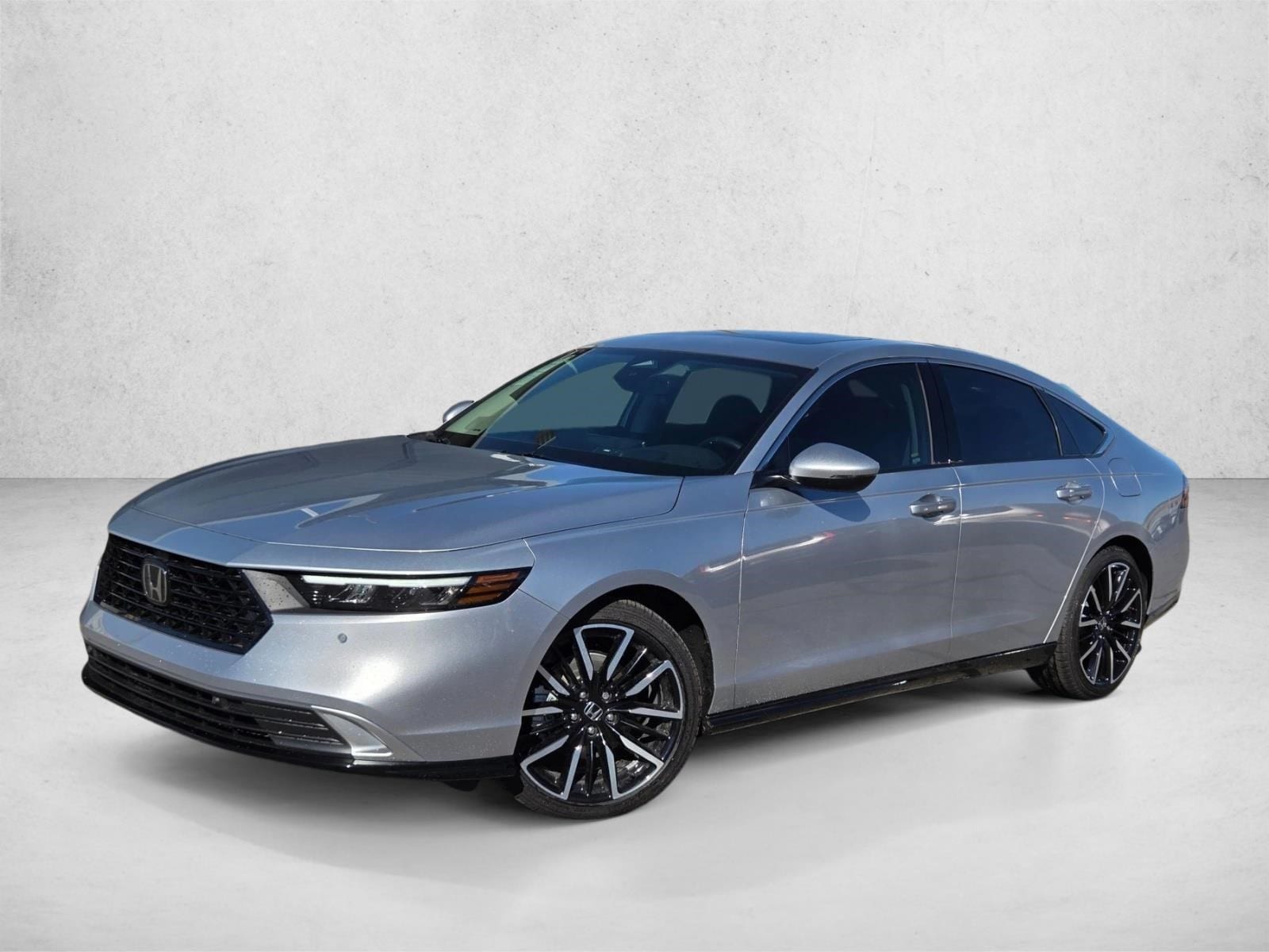 2025 Honda Accord Hybrid Touring's photo