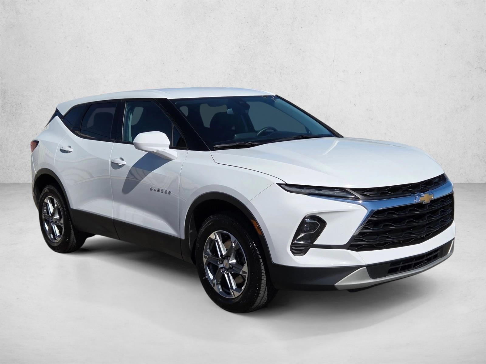 2024 Chevrolet Blazer 2LT photo 3