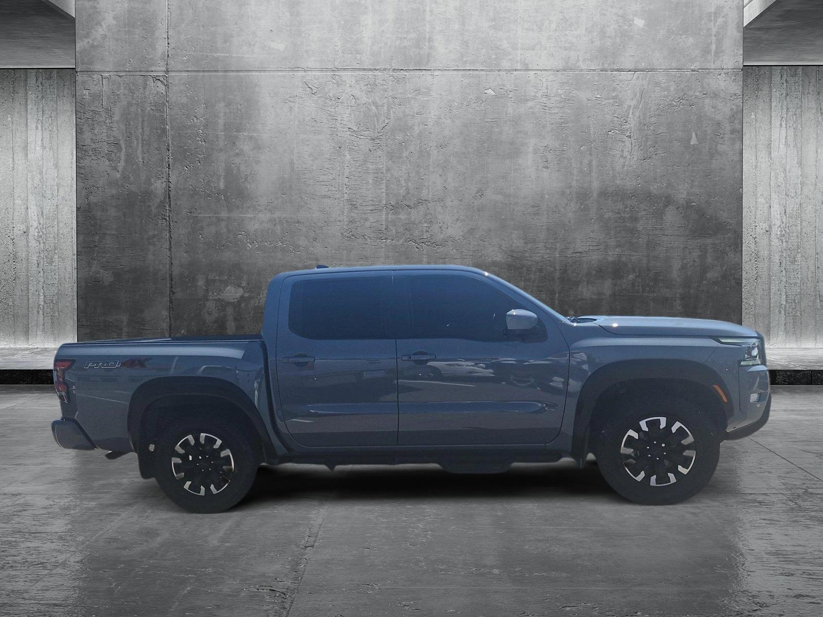 2023 Nissan Frontier PRO-4X photo 4