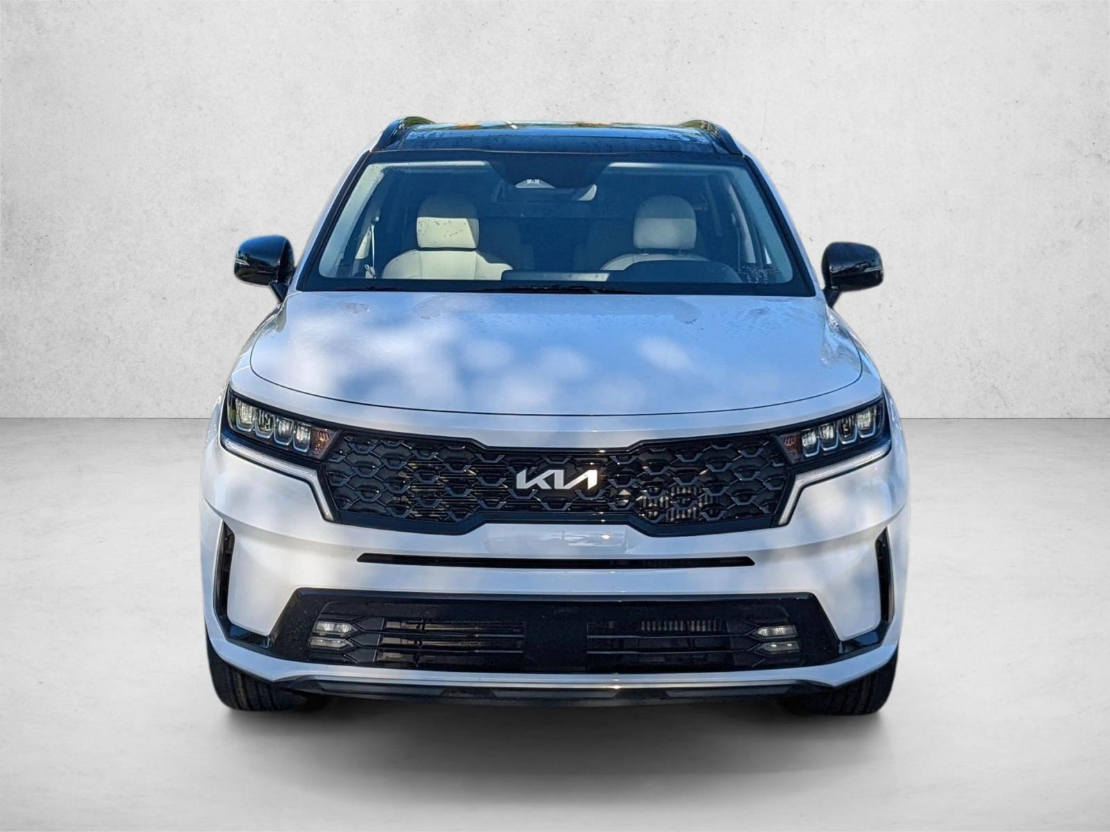 2022 Kia Sorento EX photo 2