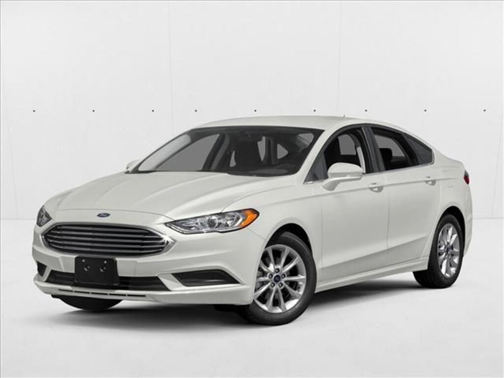 Used 2017 Ford Fusion SE Sedan