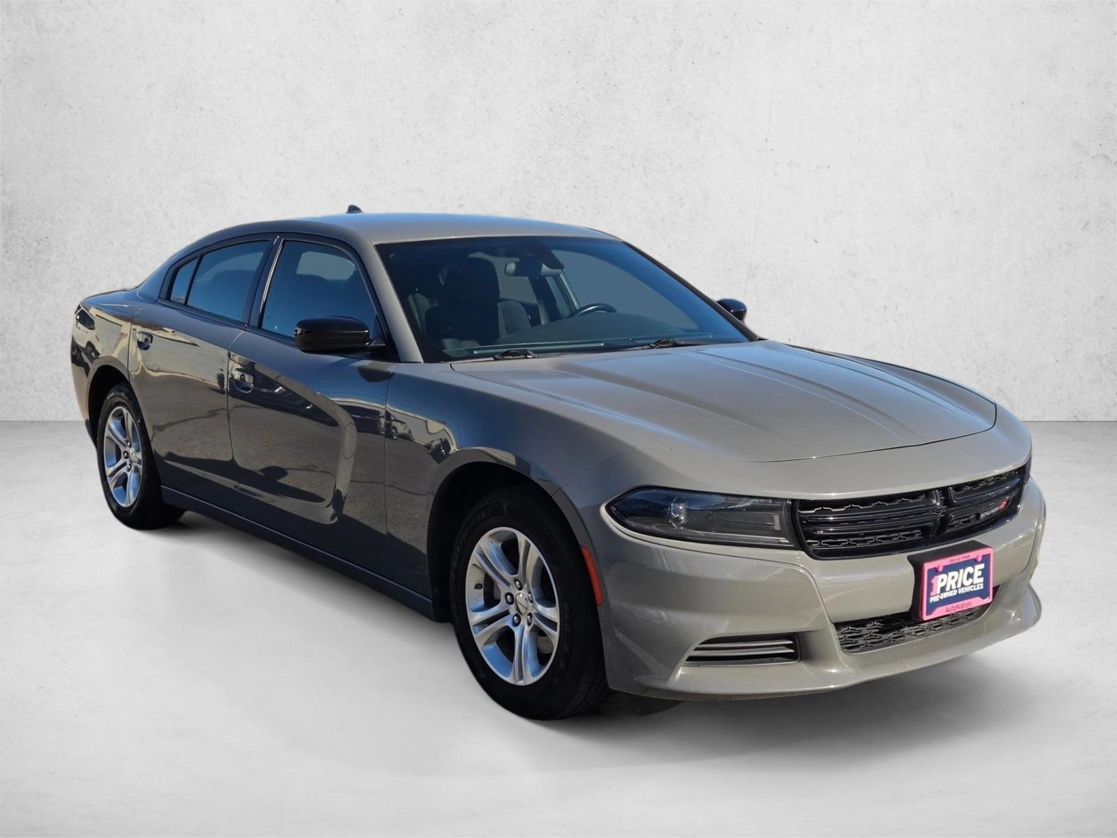 2023 Dodge Charger SXT photo 3