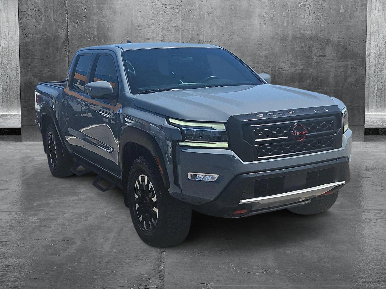 2023 Nissan Frontier PRO-4X photo 3