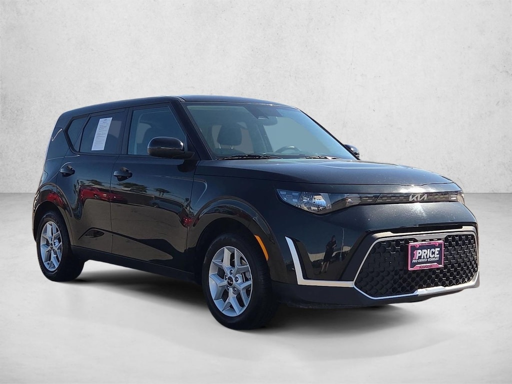 Used 2024 Kia Soul LX Hatchback