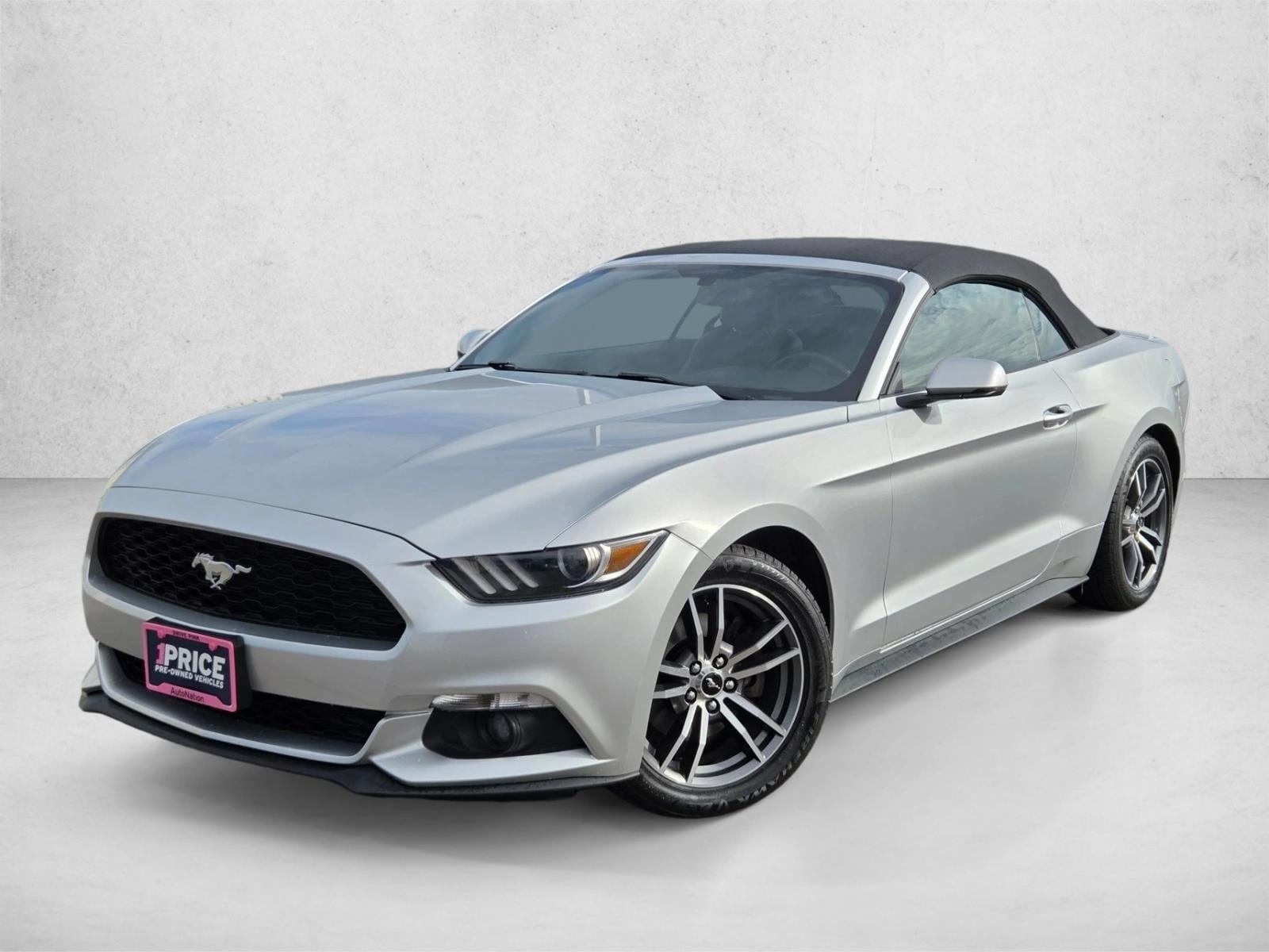 2017 Ford Mustang EcoBoost Premium's photo