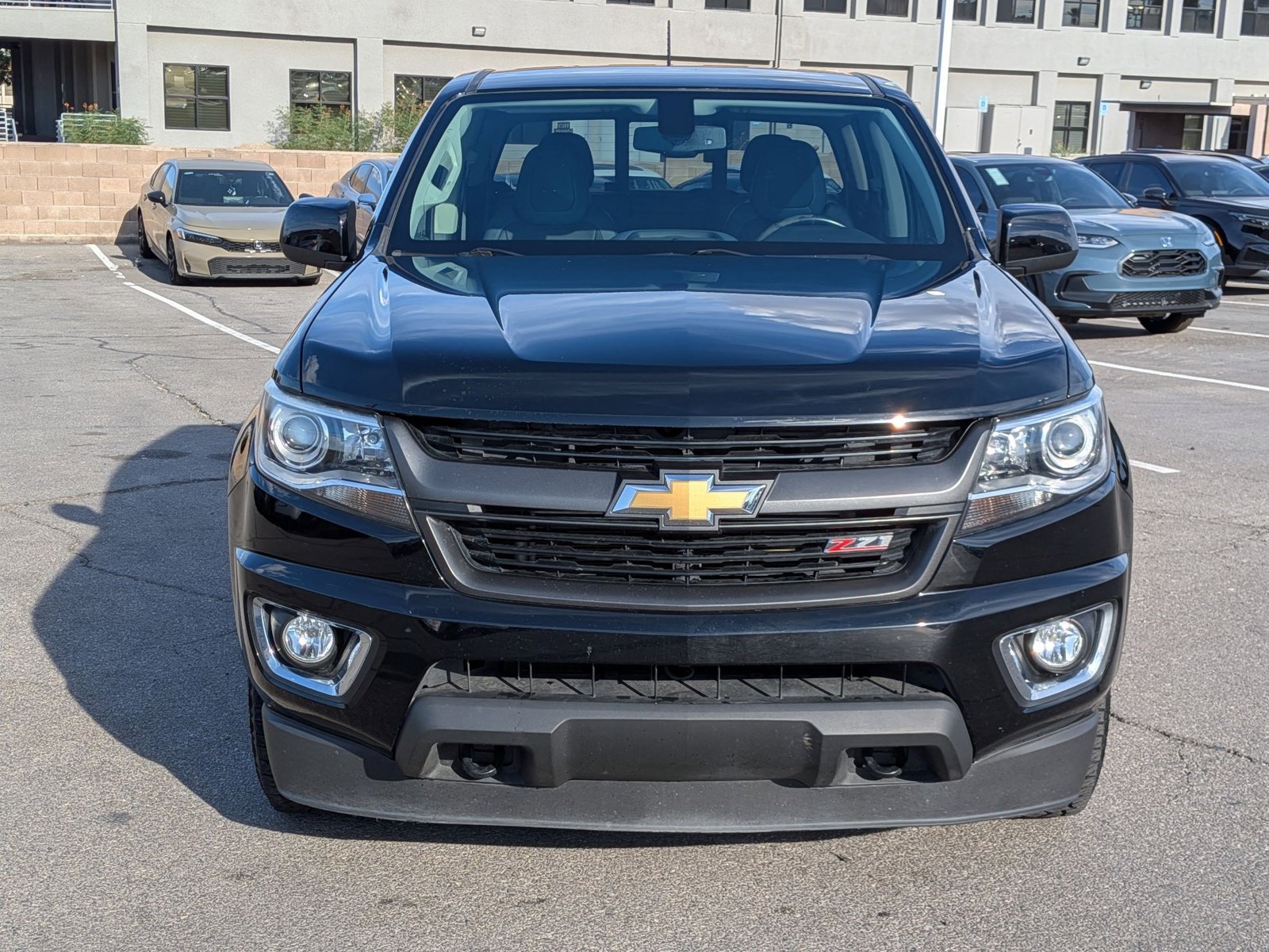 2020 Chevrolet Colorado Z71 photo 2
