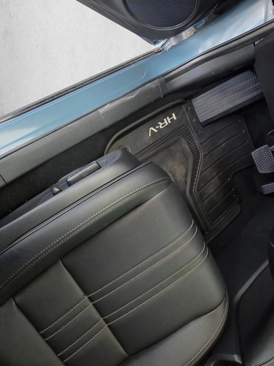 2026 Honda HR-V EX-L photo 4