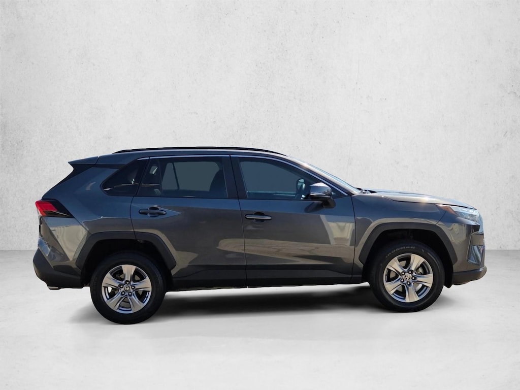 Used 2022 Toyota RAV4 XLE SUV
