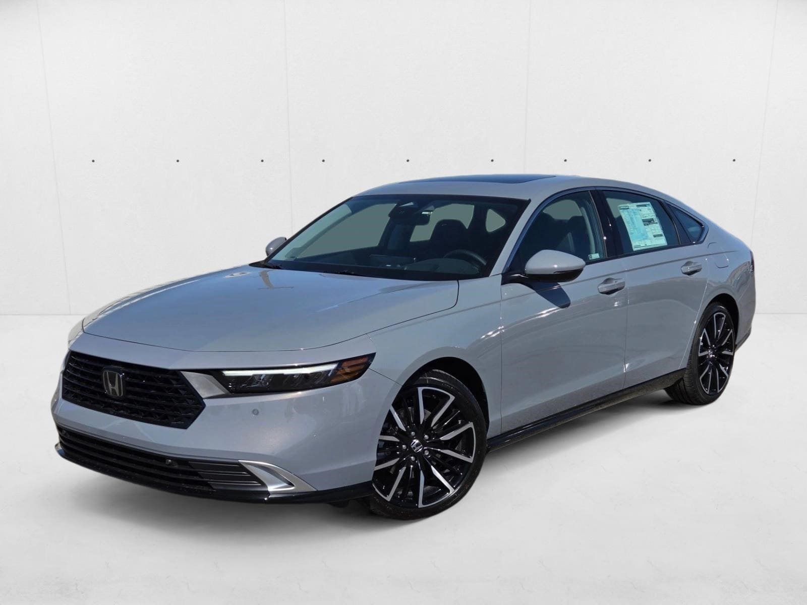 2025 Honda Accord Hybrid Touring's photo