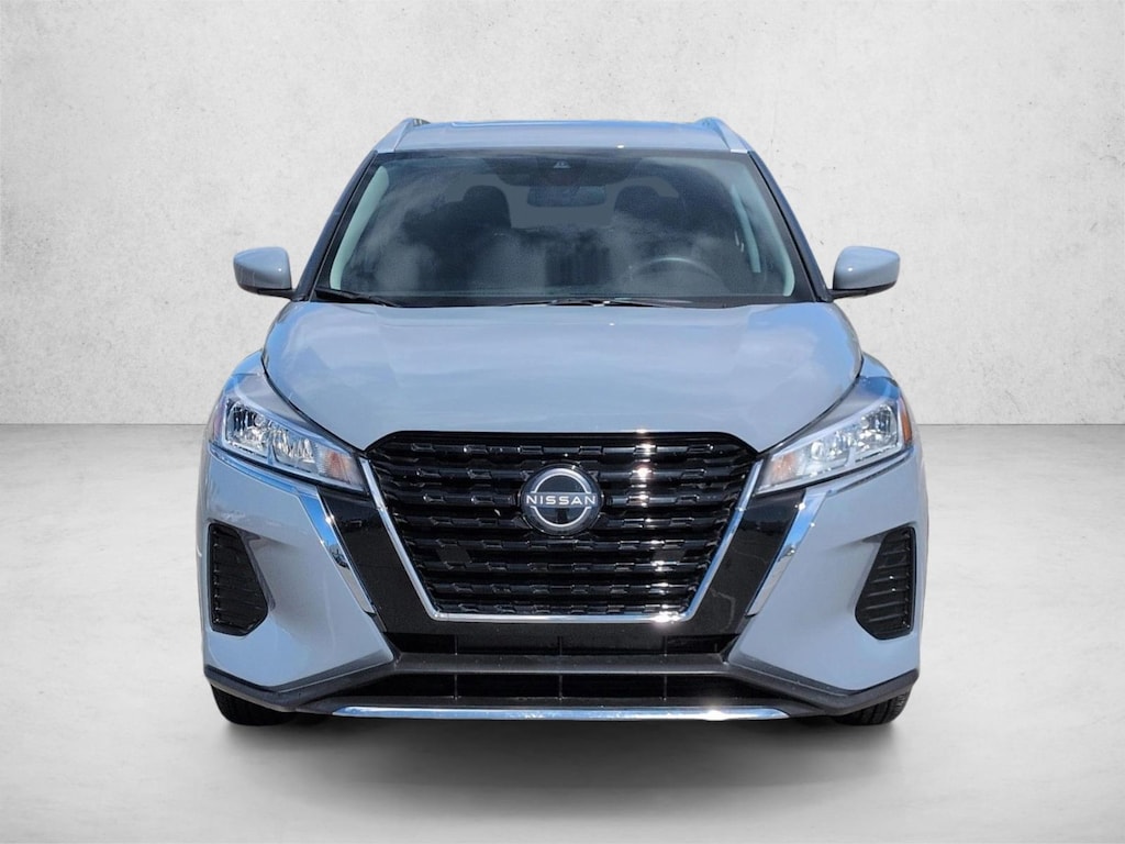 Used 2024 Nissan Kicks SV SUV