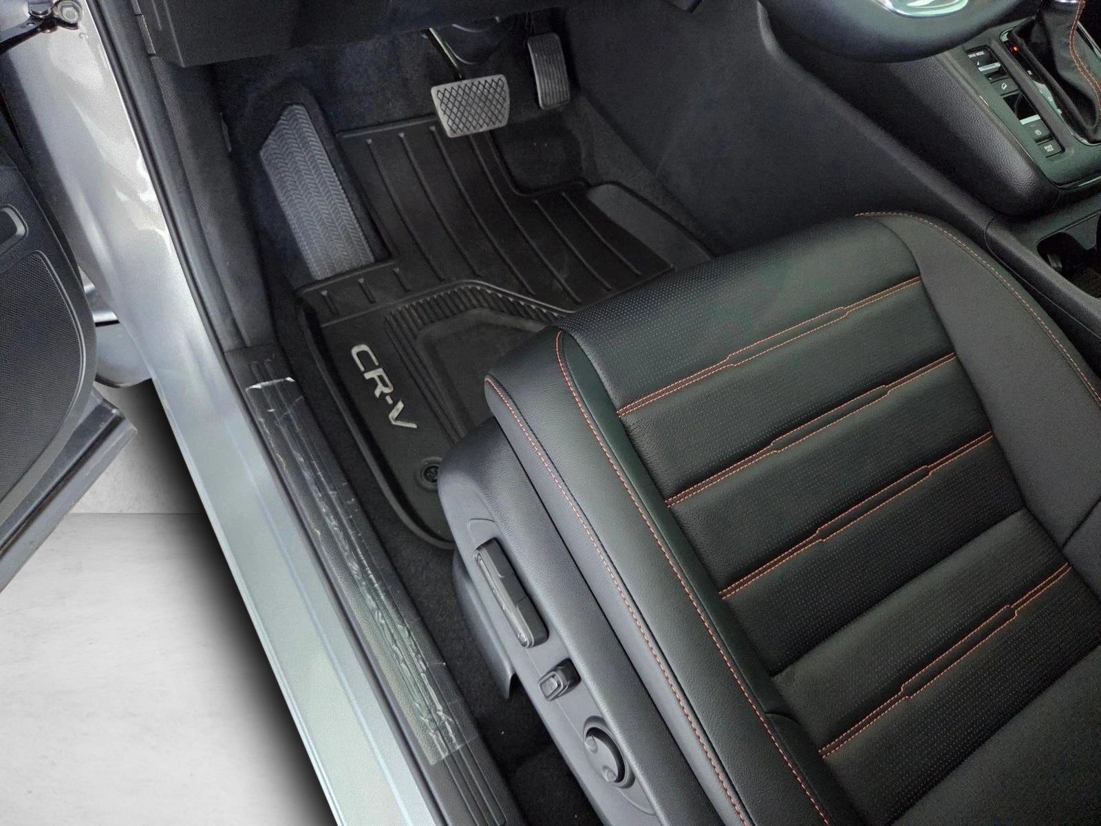 2026 Honda CR-V Hybrid Sport-L photo 4