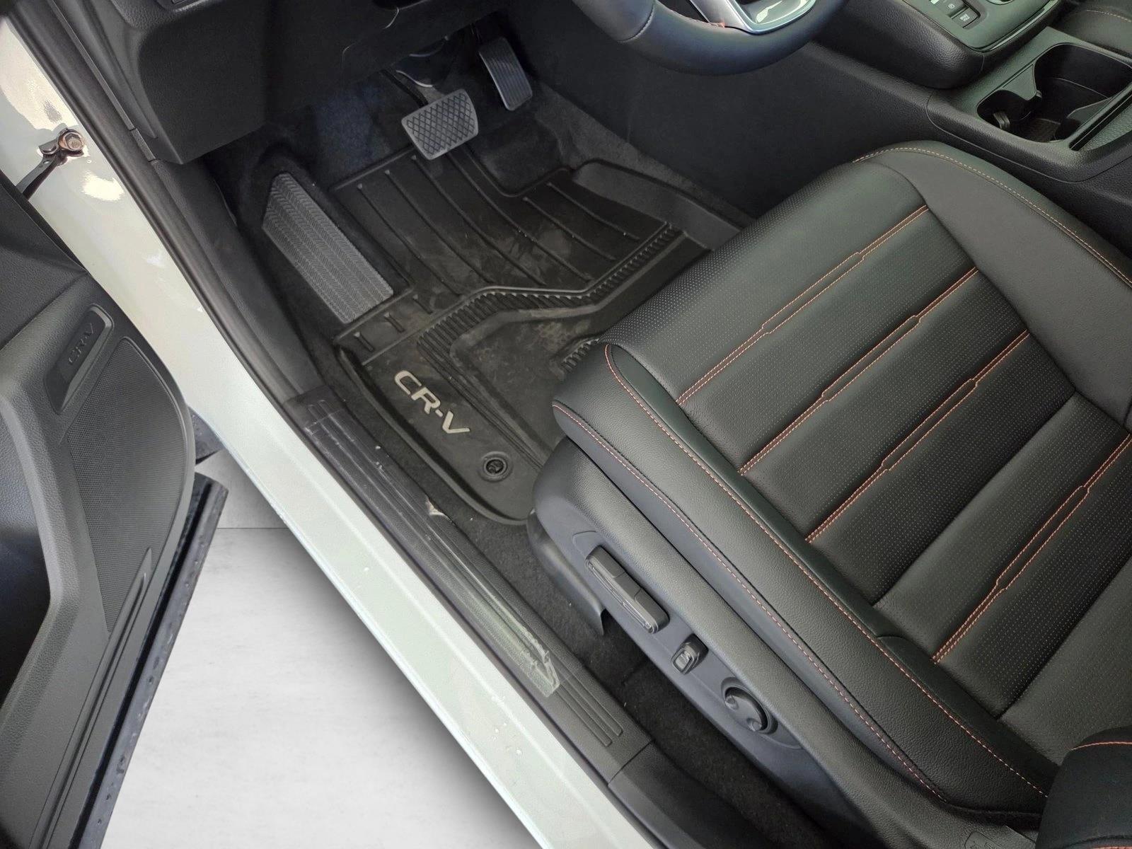 2026 Honda CR-V Hybrid Sport-L photo 4