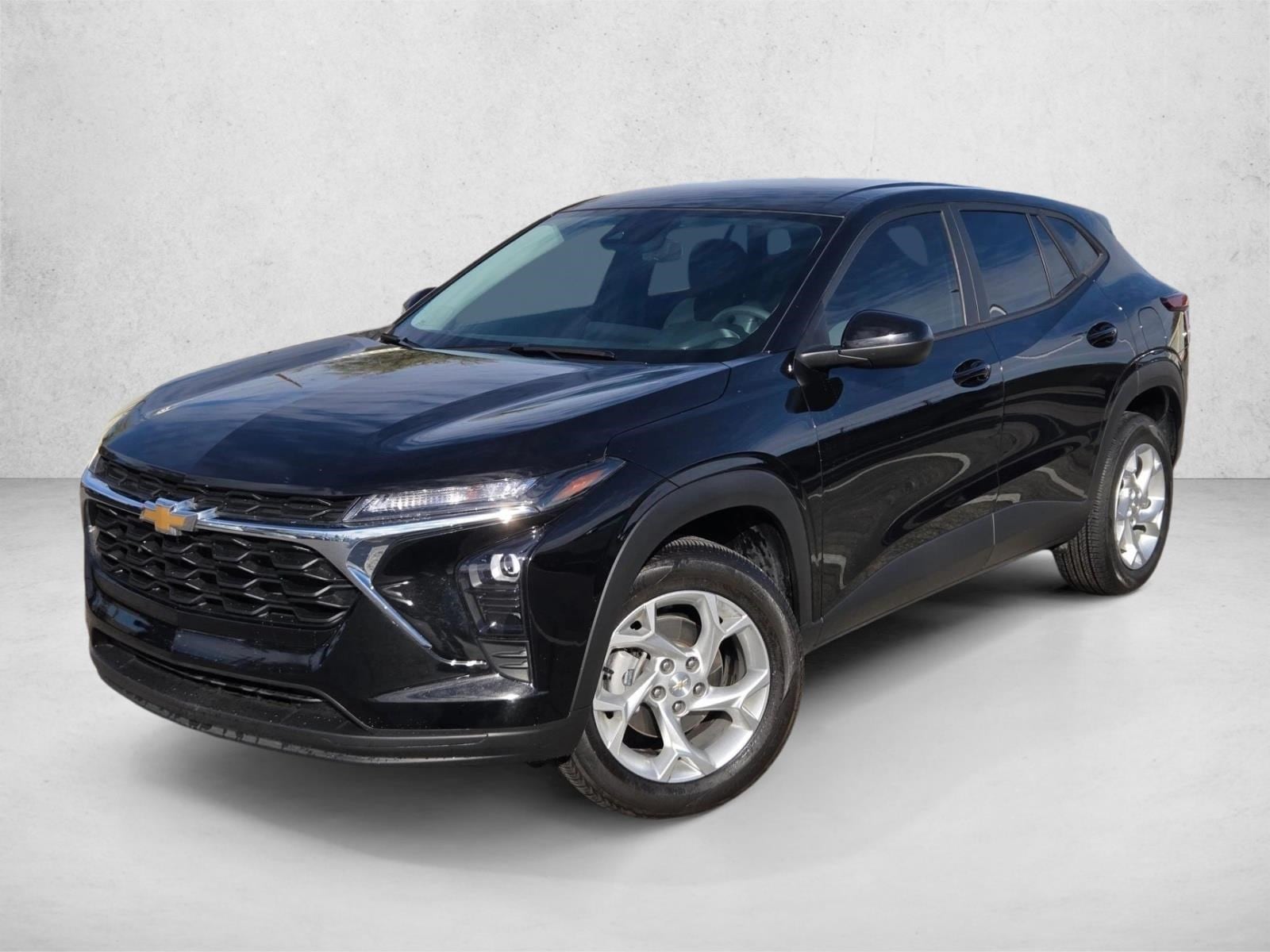 2024 Chevrolet Trax LS's photo