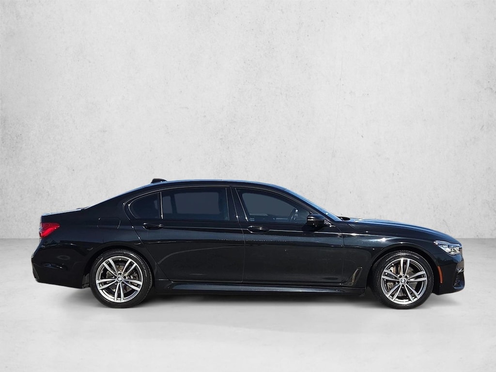 Used 2016 BMW 750i xDrive Sedan