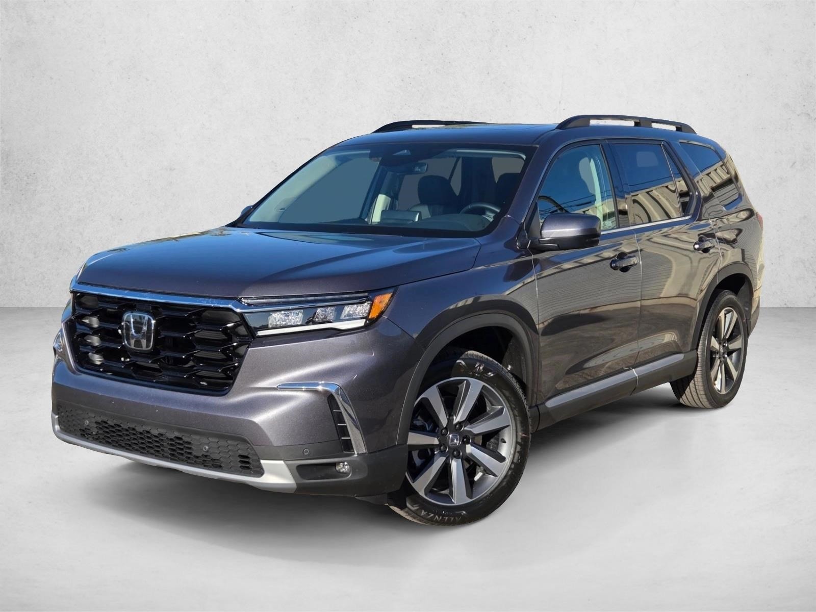 2025 Honda Pilot Touring's photo
