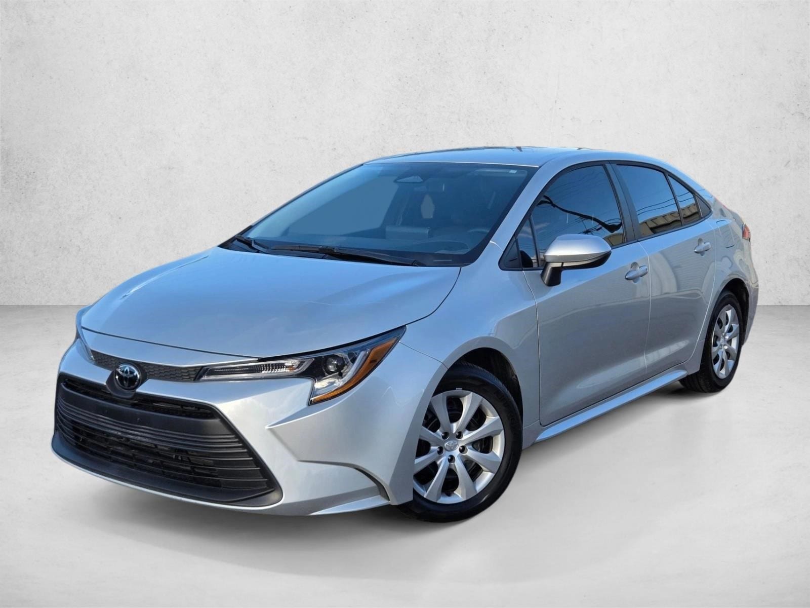 2025 Toyota Corolla LE's photo