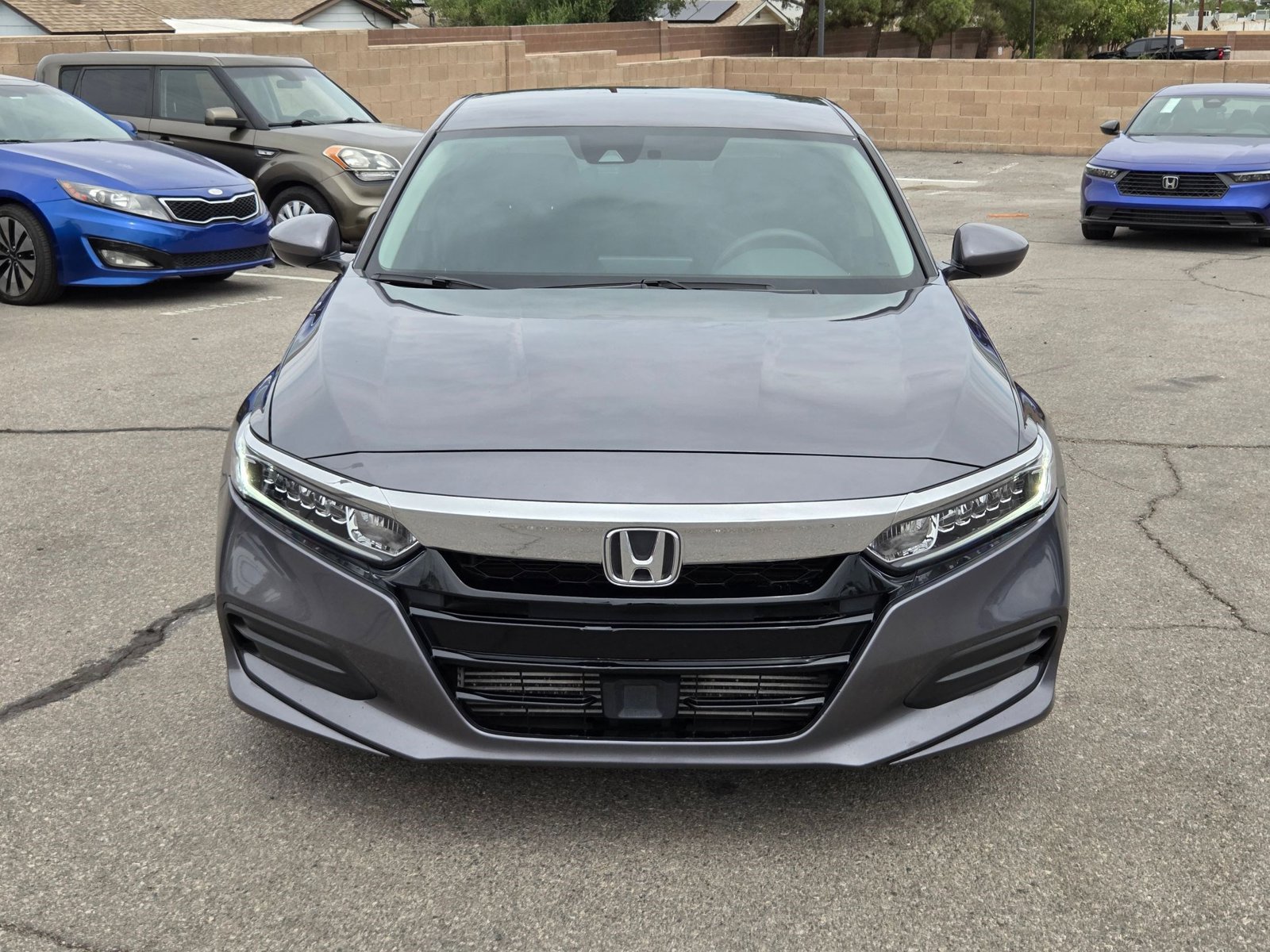 2020 Honda Accord LX 1.5T photo 2