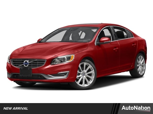2017 Volvo S60 T5 AWD Inscription Platinum's photo