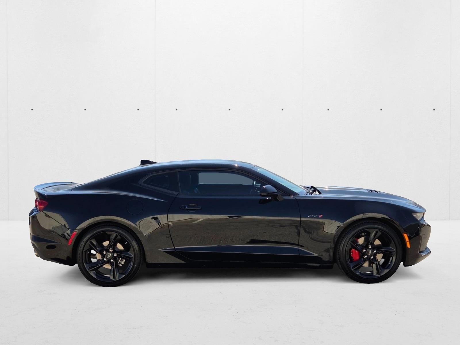 2021 Chevrolet Camaro LT1 photo 4