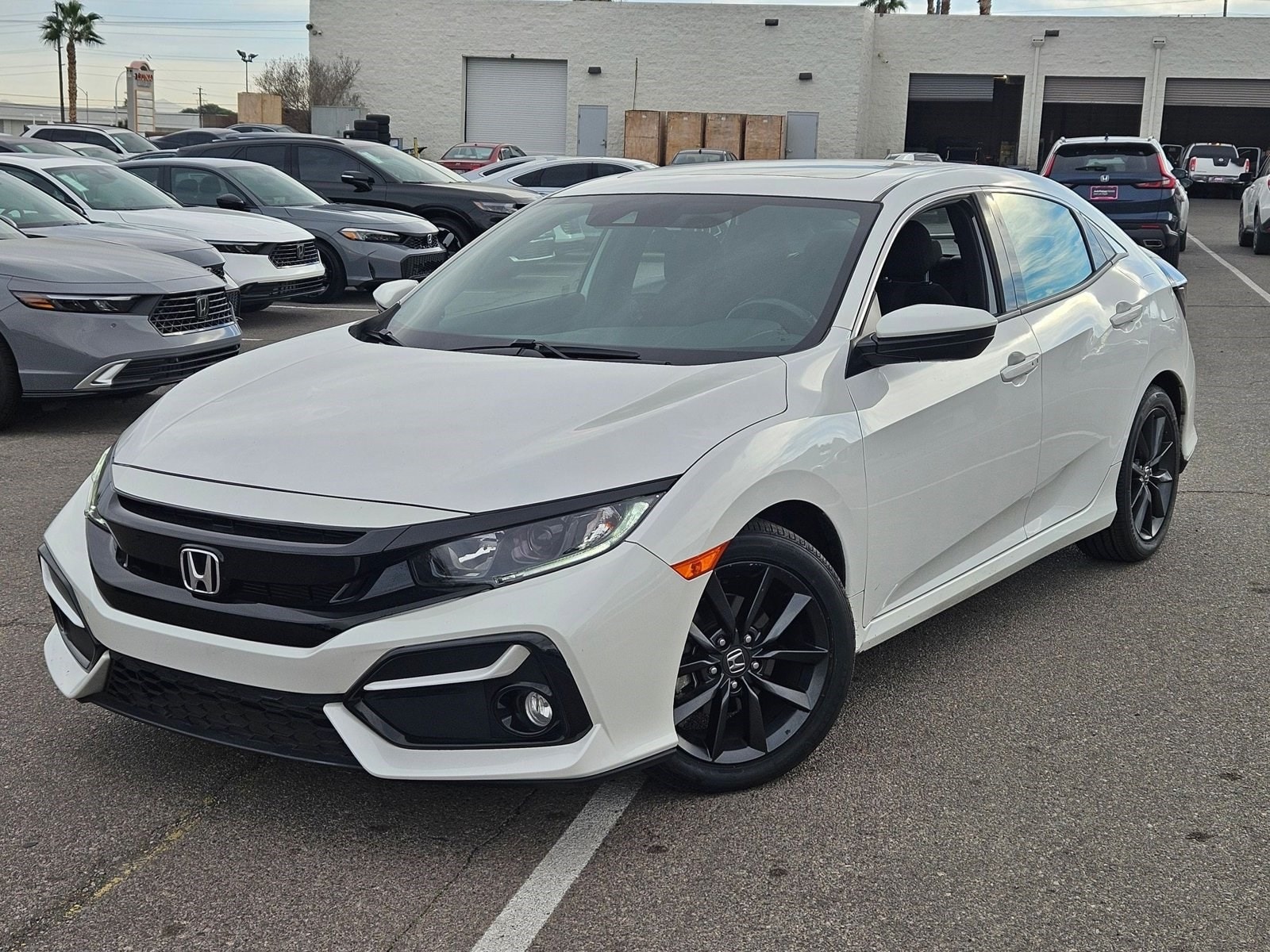 2021 Honda Civic Hatchback EX's photo