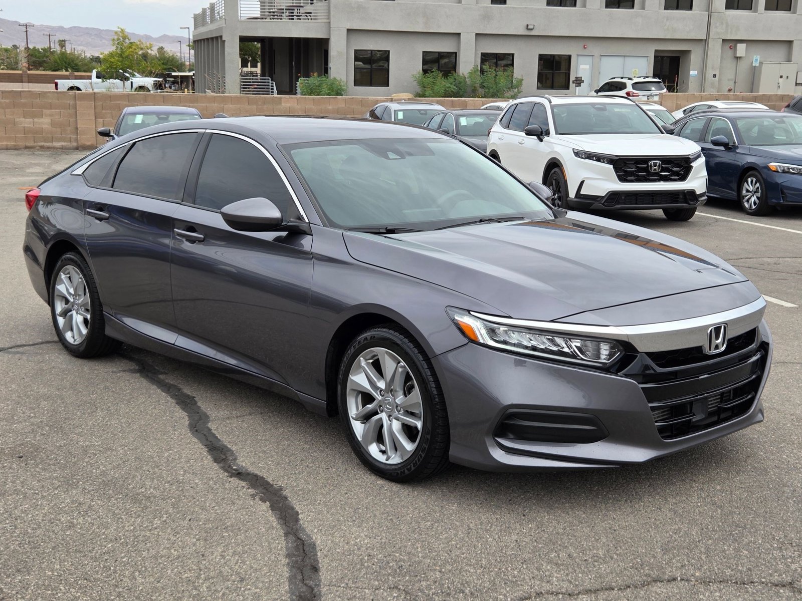 2020 Honda Accord LX 1.5T photo 3