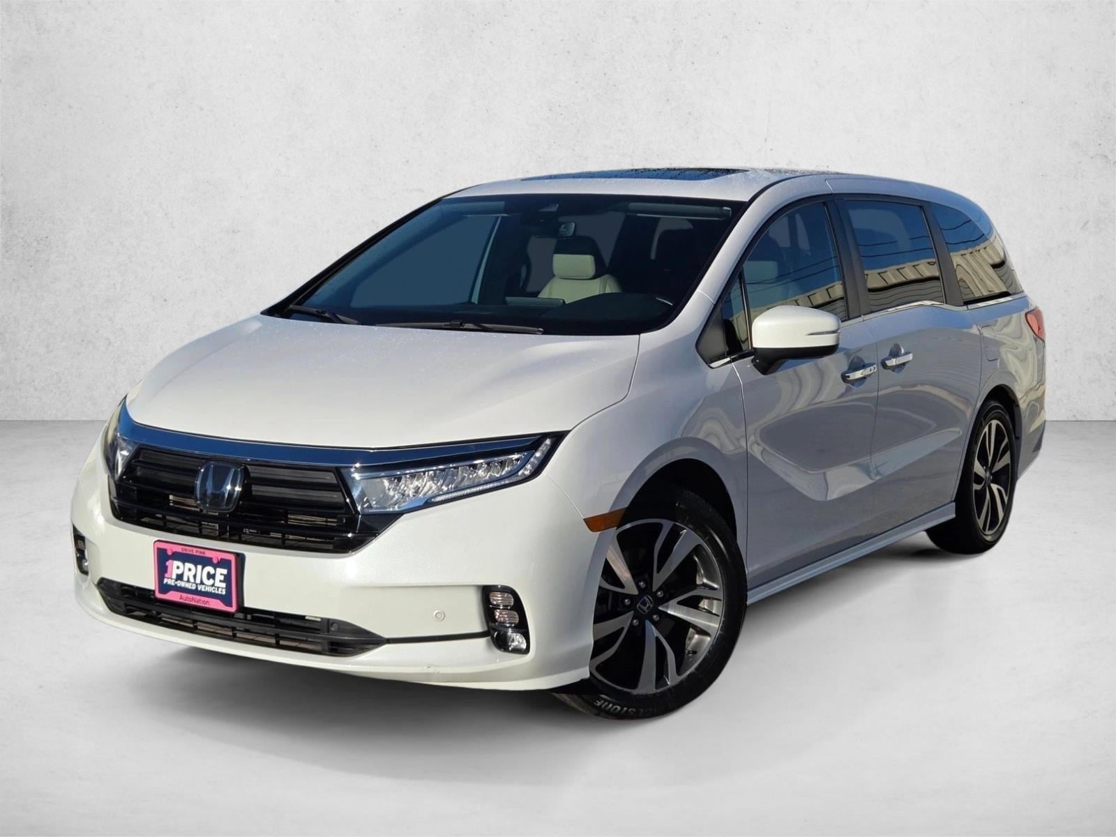 2024 Honda Odyssey Touring's photo
