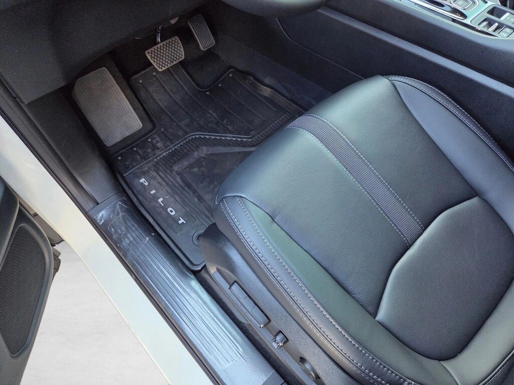 New 2025 Honda Pilot Touring SUV