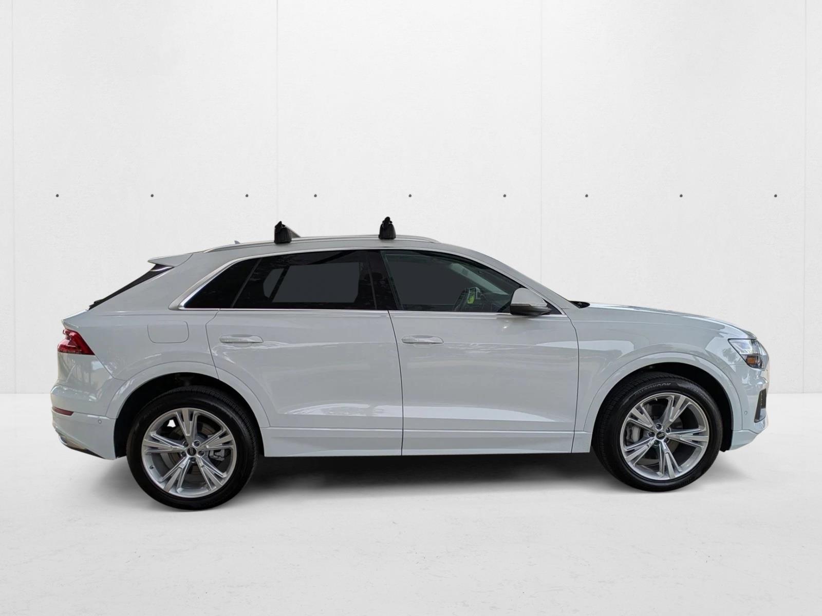 2023 Audi Q8 55 Premium Plus photo 4