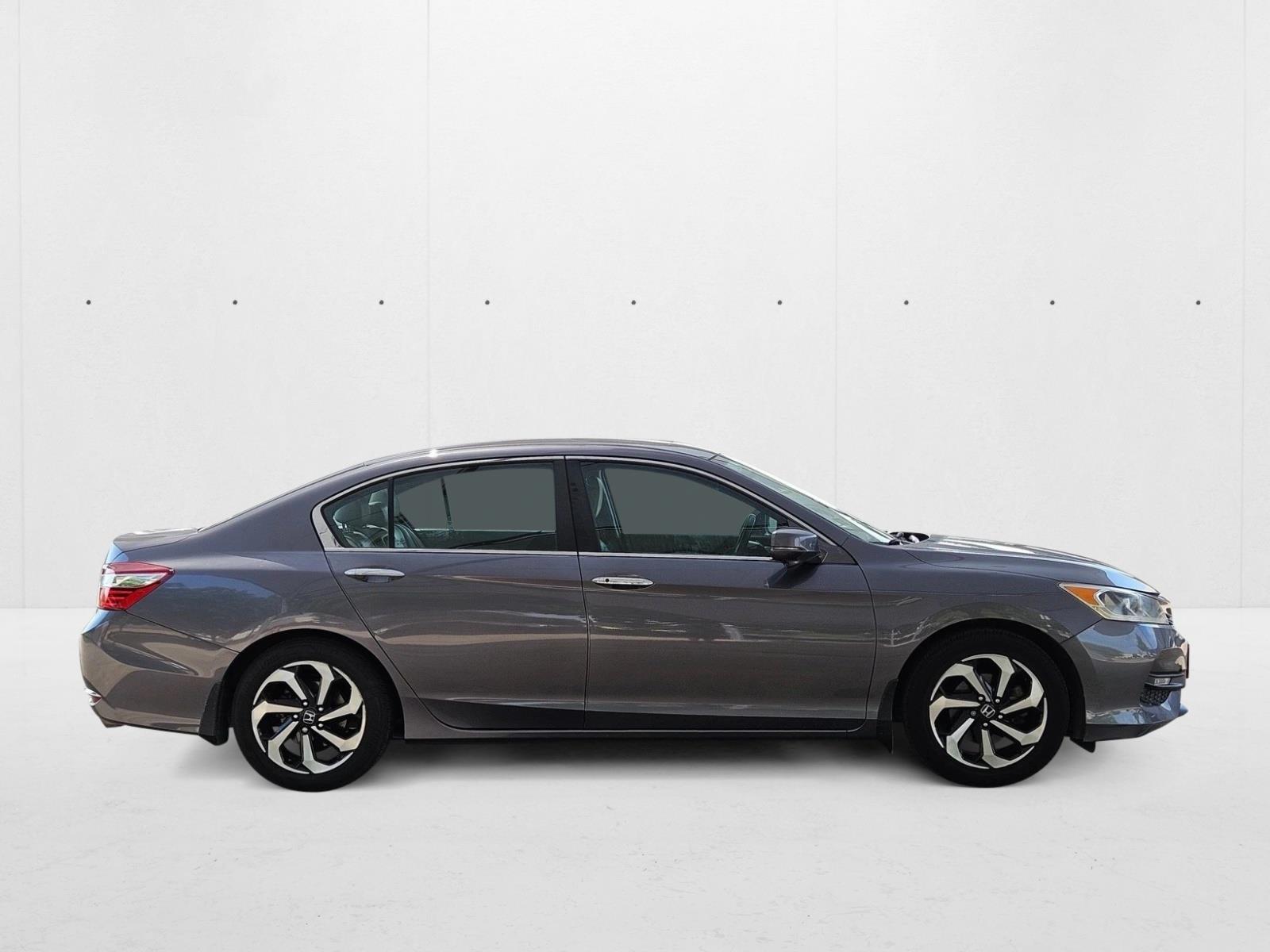2016 Honda Accord EX-L photo 3
