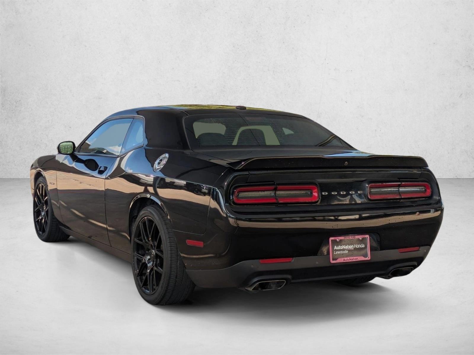 2021 Dodge Challenger R/T photo 3