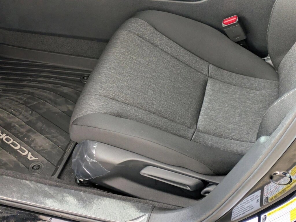 New 2025 Honda Accord LX Sedan