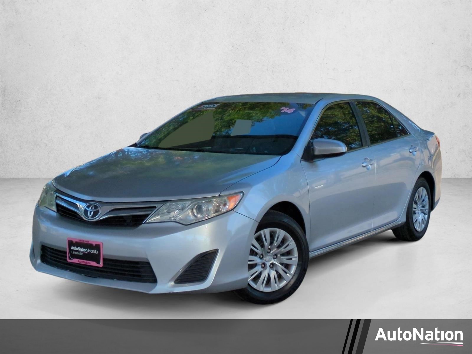 Used 2014 Toyota Camry LE Sedan