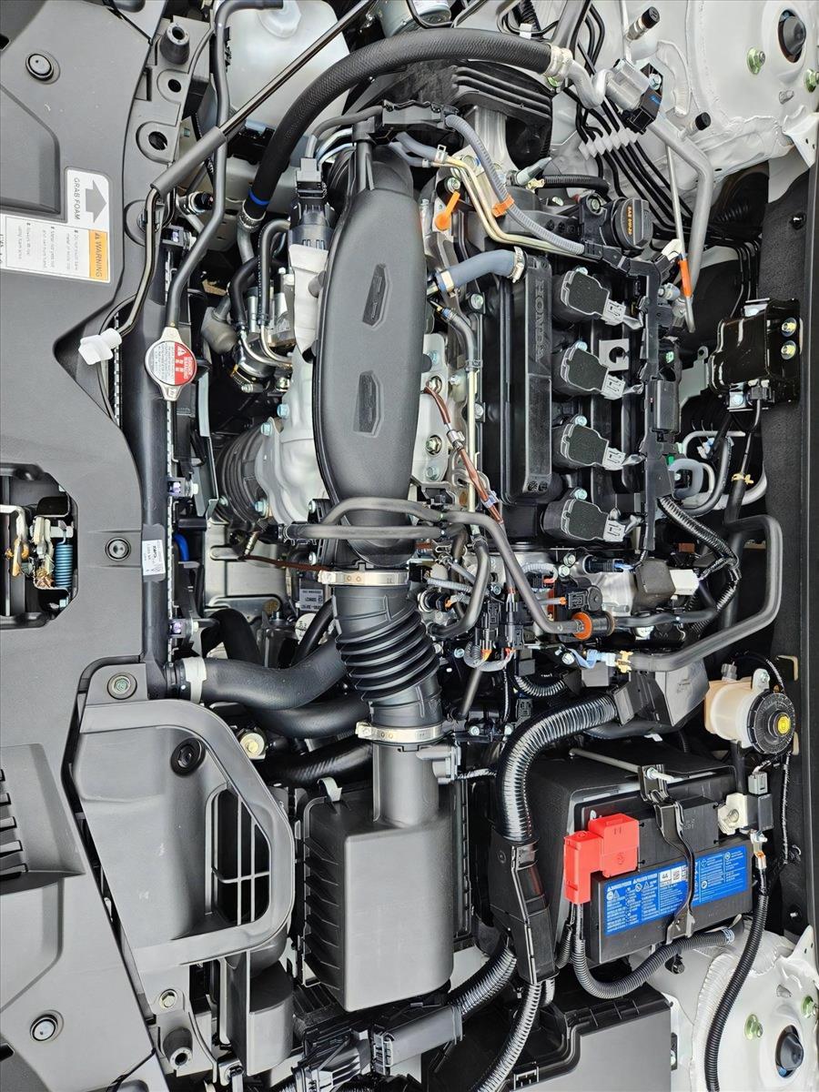 2025 Honda Accord SE - Photo 15