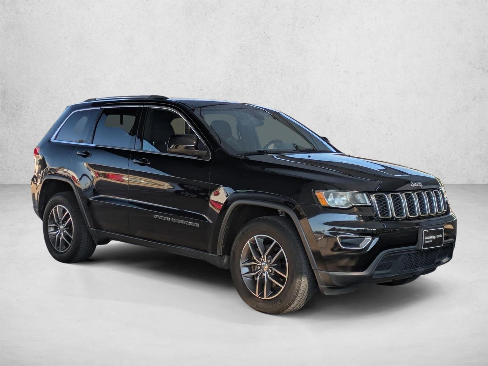 2018 Jeep Grand Cherokee Laredo photo 2