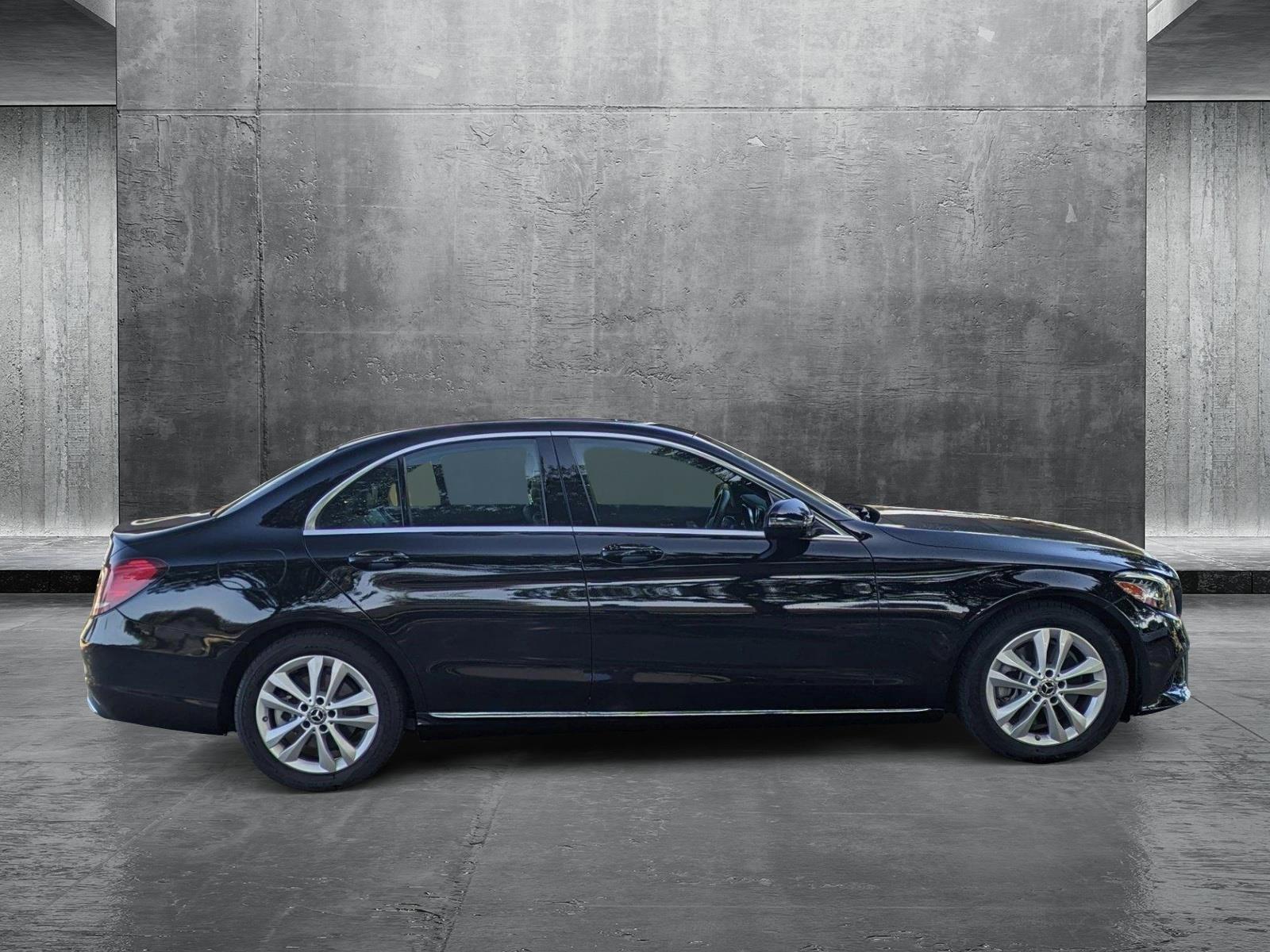 2019 Mercedes Benz C 300 photo 4