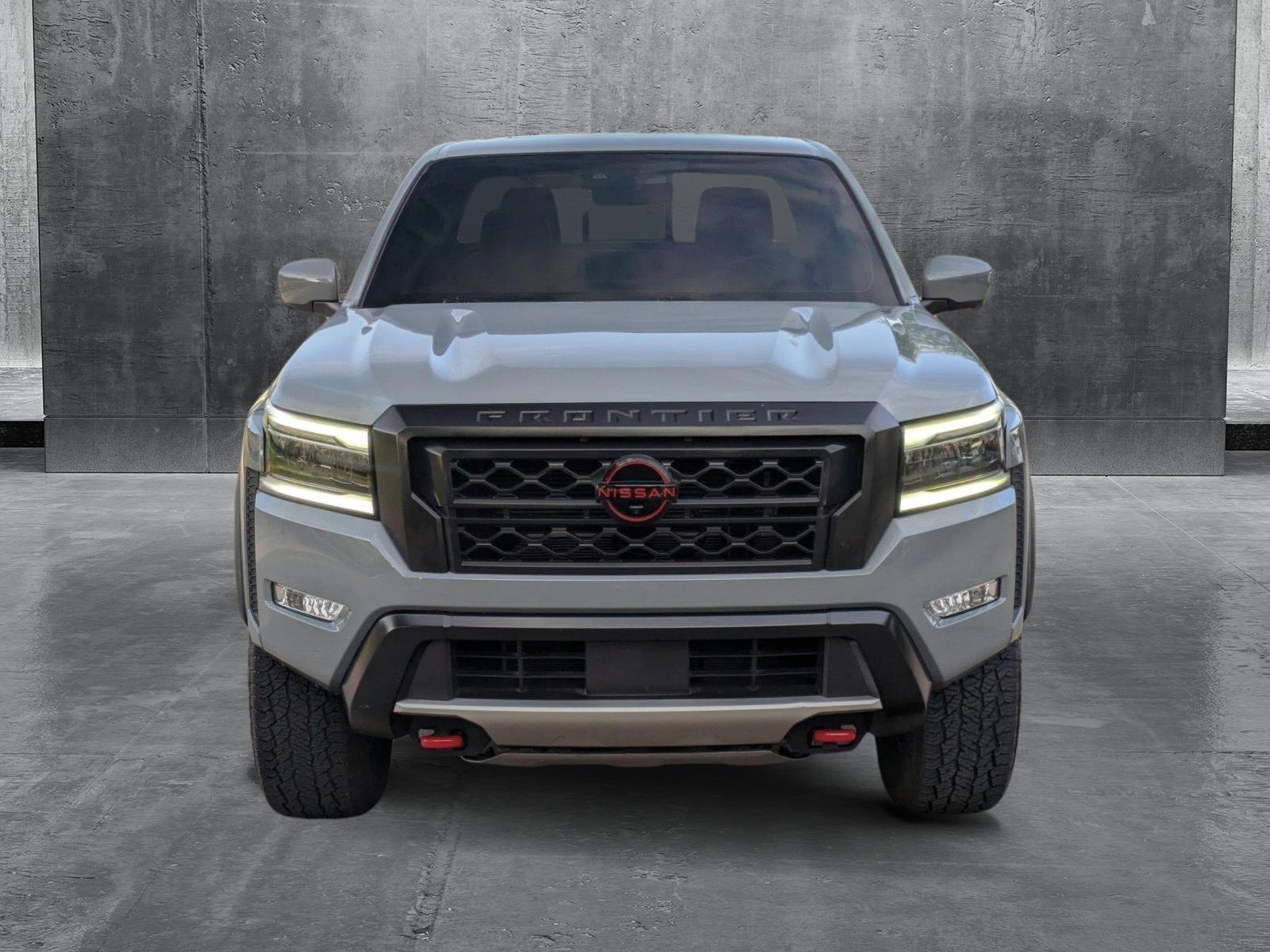 2023 Nissan Frontier PRO-4X photo 2