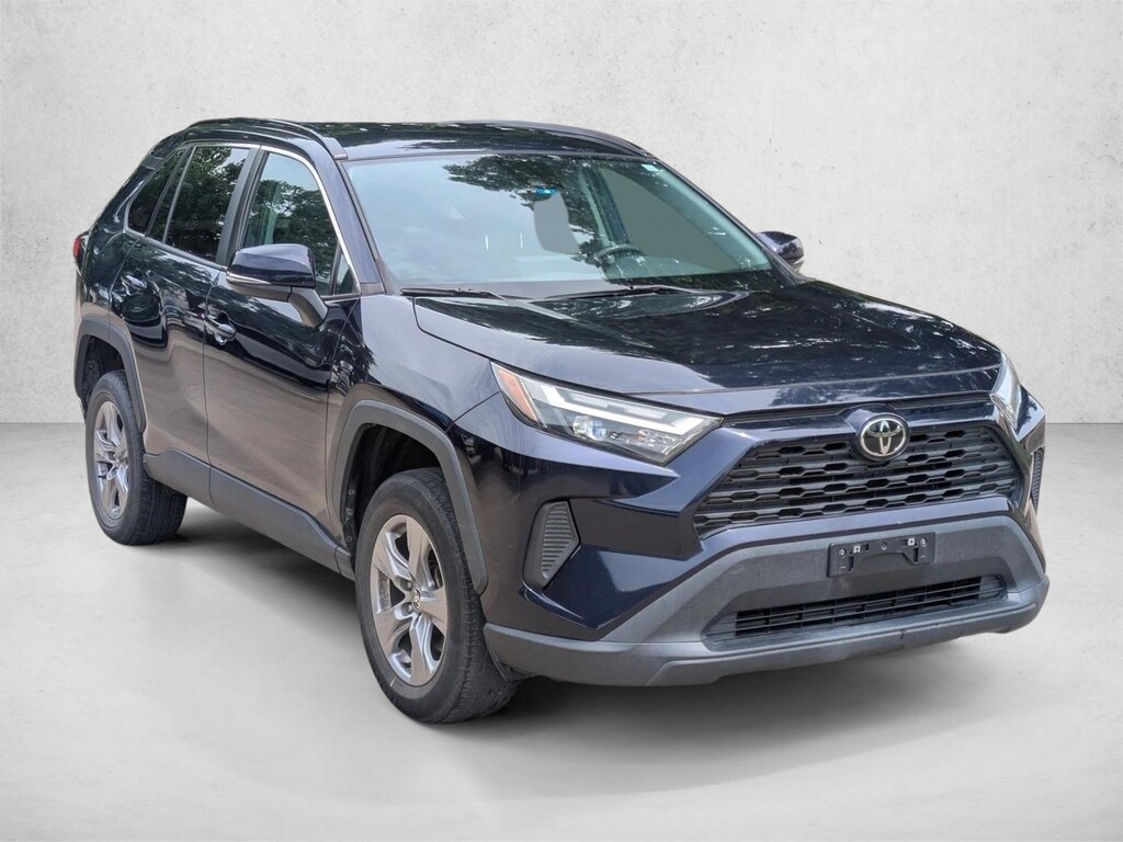 Used 2022 Toyota RAV4 XLE SUV