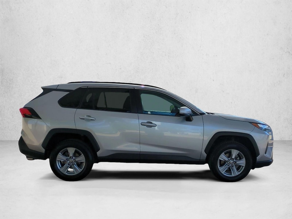 Used 2022 Toyota RAV4 XLE SUV