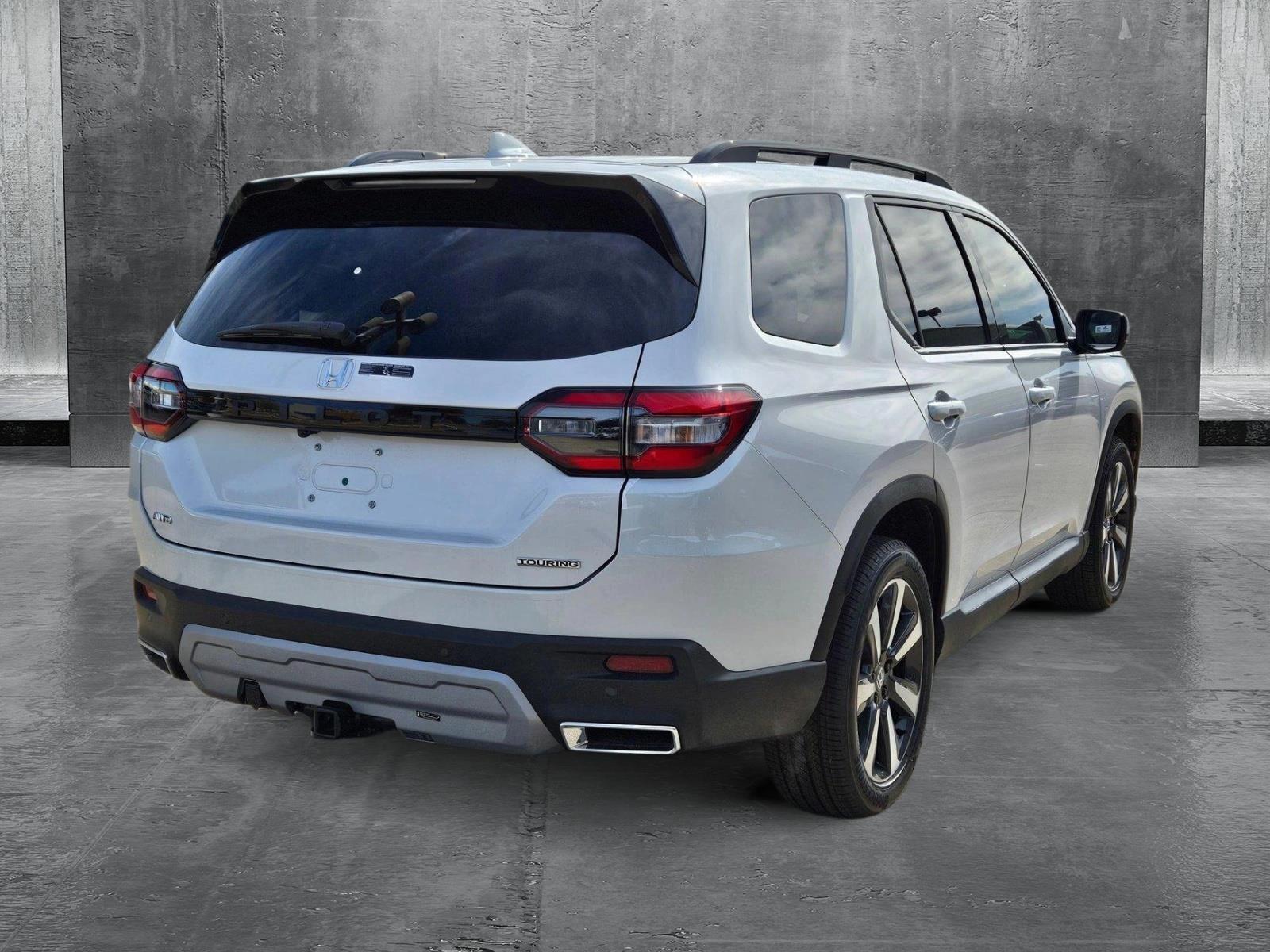 2025 Honda Pilot EX-L photo 2