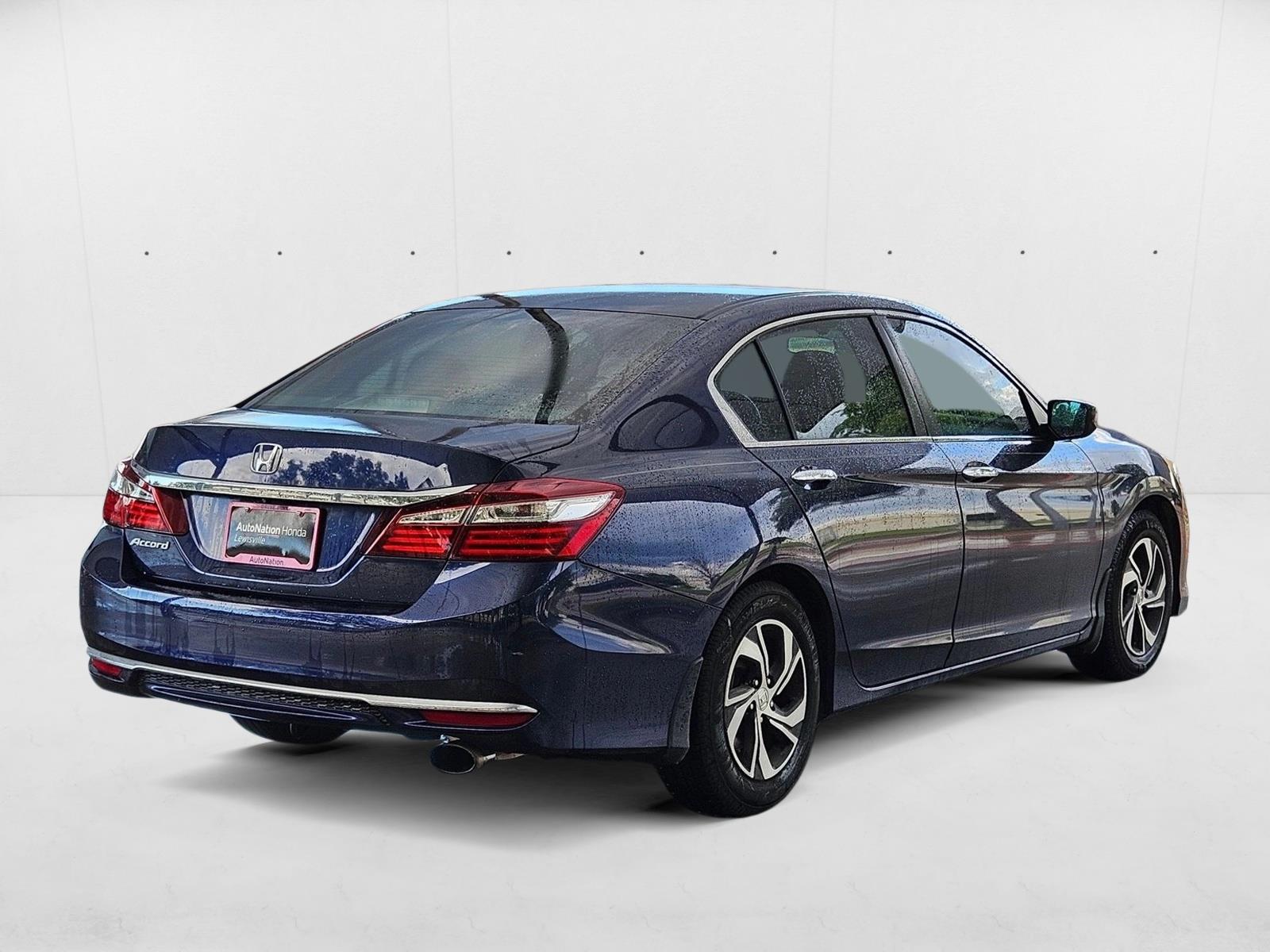 2017 Honda Accord LX photo 3