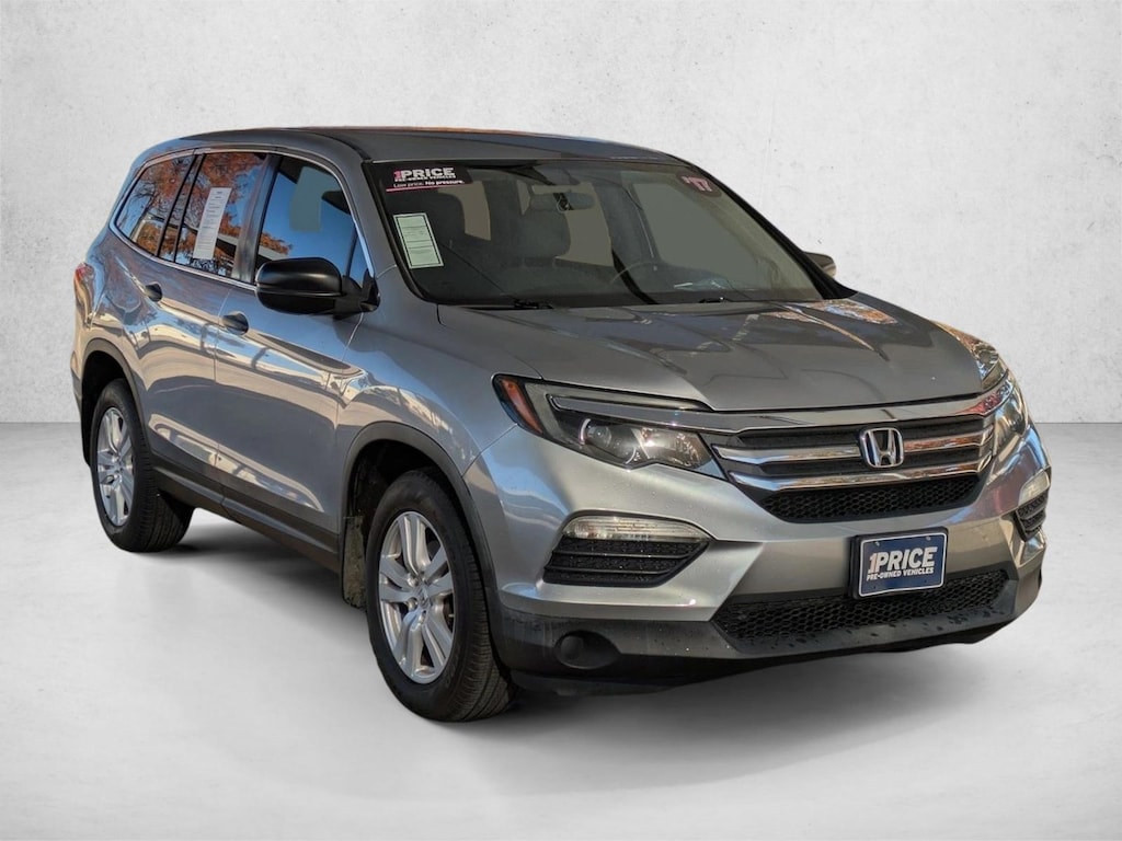 Used 2017 Honda Pilot LX FWD SUV