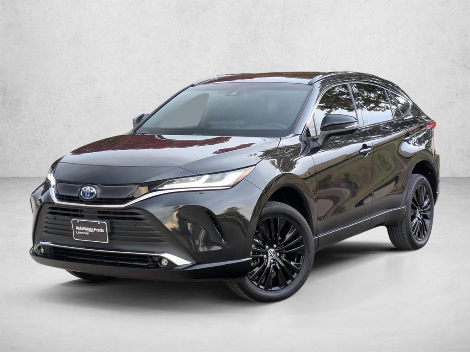 2023 Toyota Venza Nightshade's photo