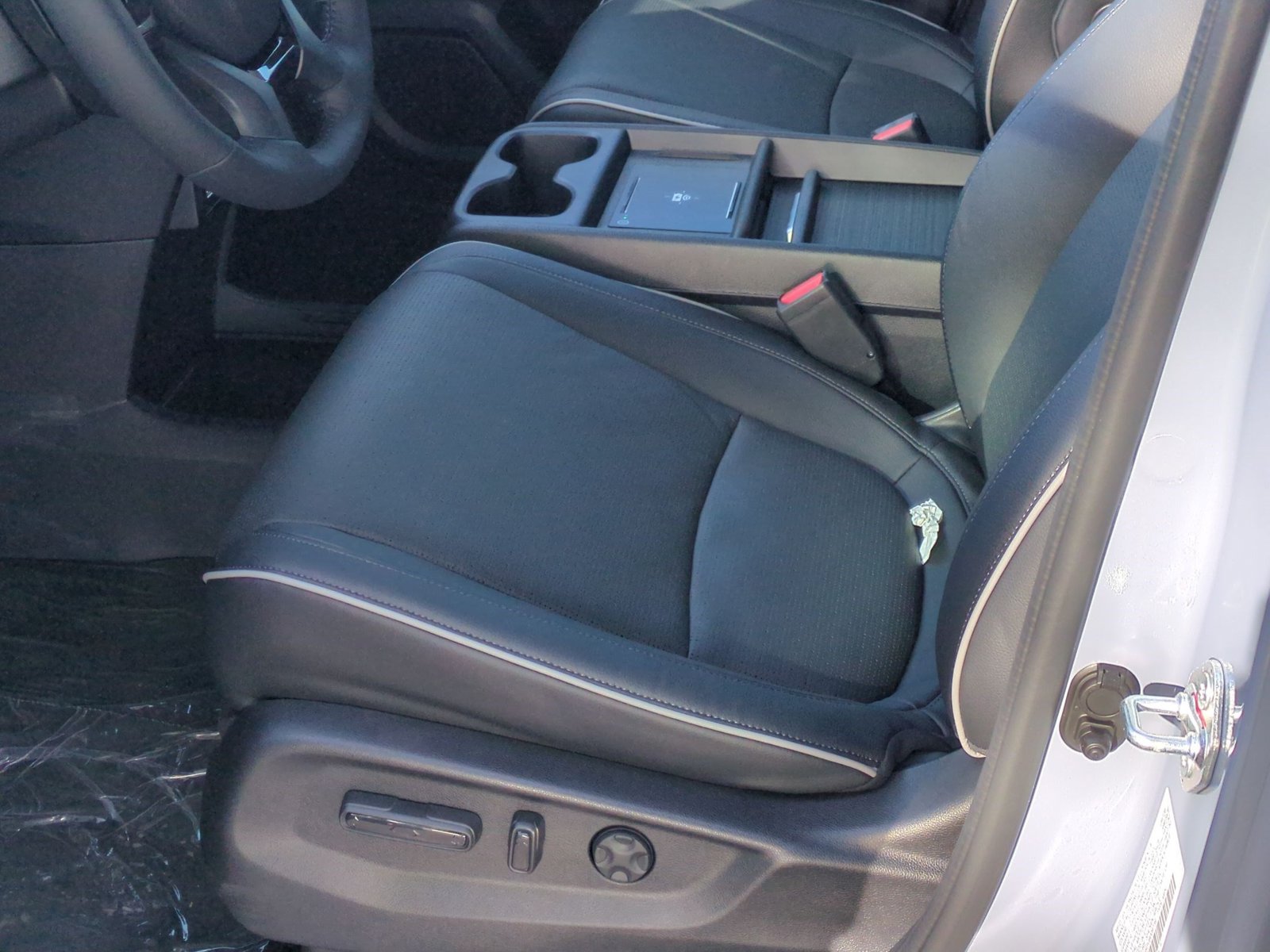 New 2027 Honda Odyssey Elite Van Passenger Van