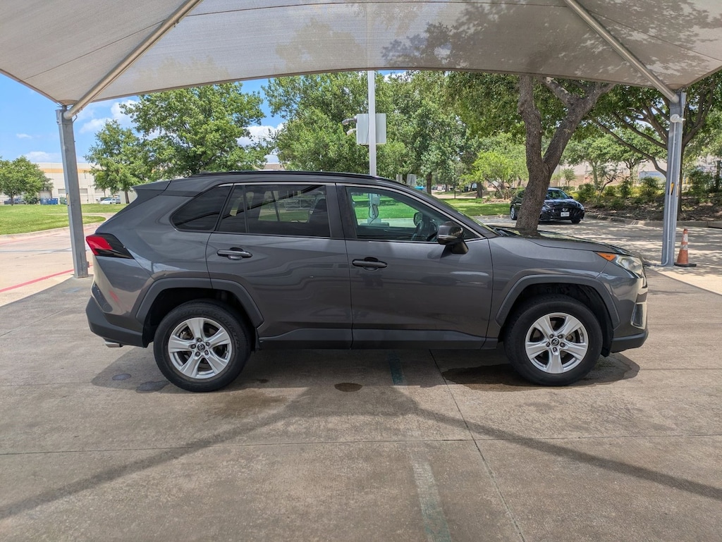 Used 2019 Toyota RAV4 XLE SUV