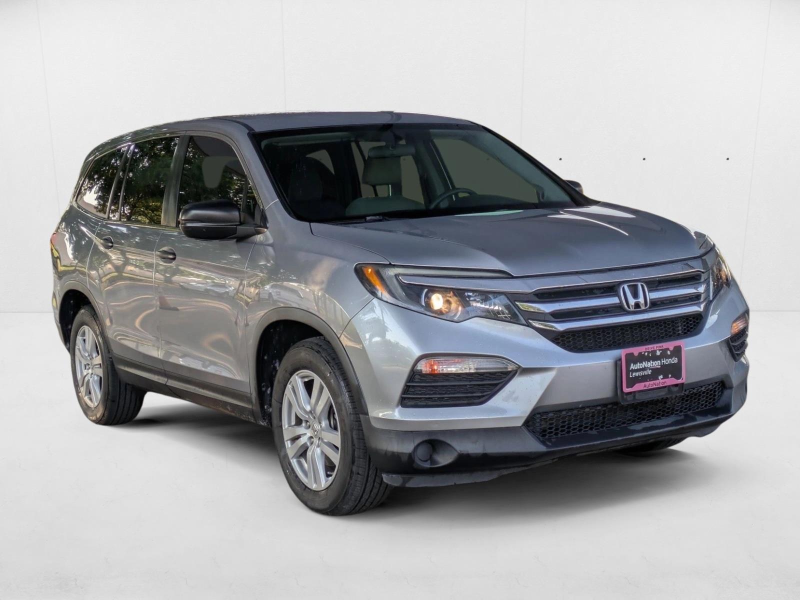 2018 Honda Pilot LX photo 3