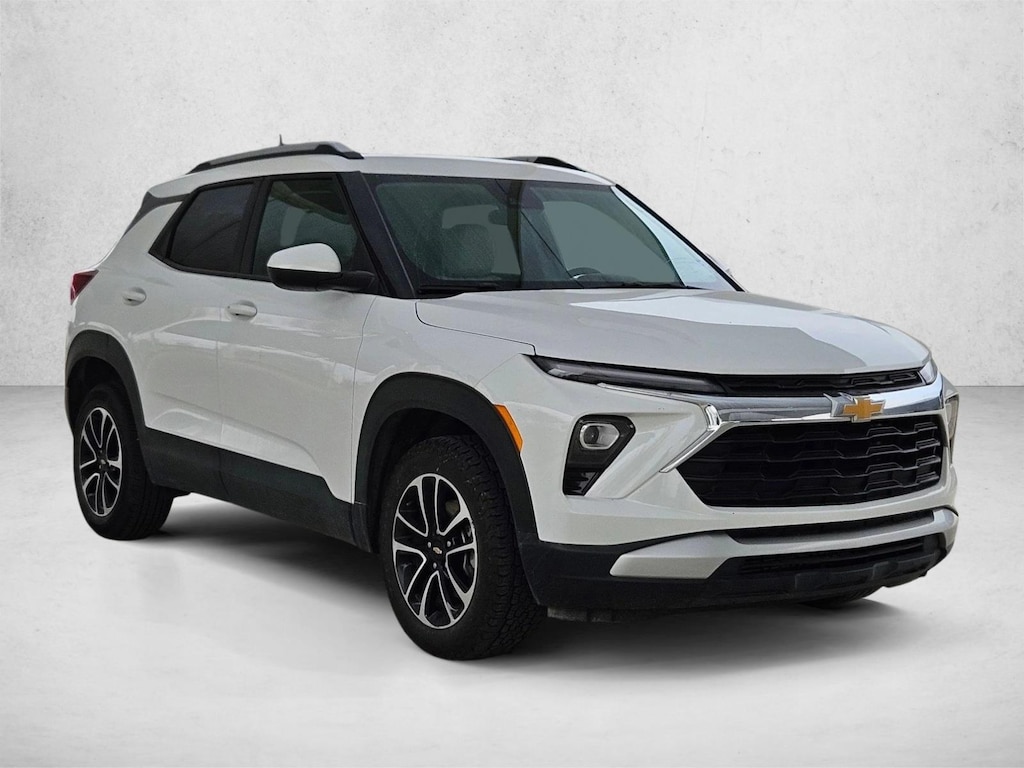 Used 2025 Chevrolet Trailblazer LT SUV